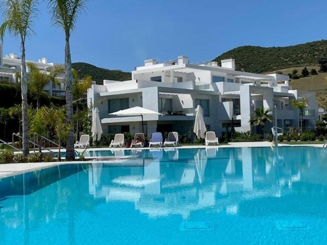 Buenas Noches Palmsea Marbella-Estepona מראה חיצוני תמונה