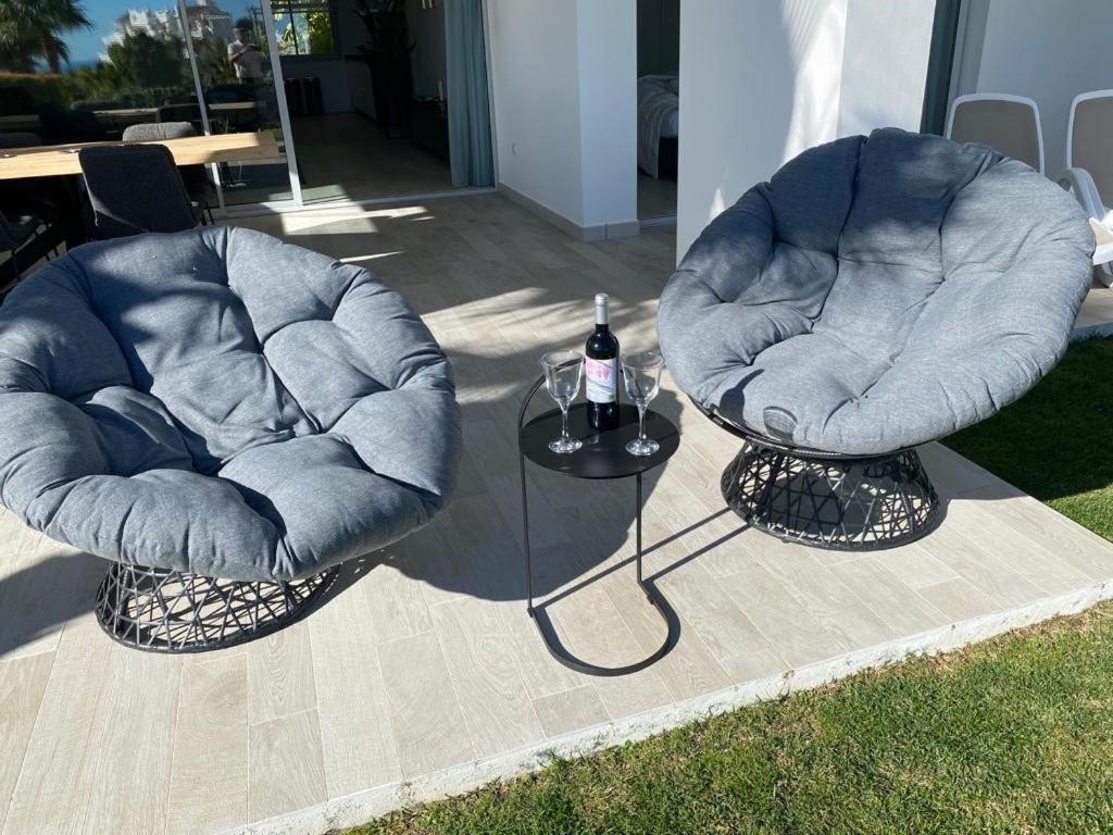 Buenas Noches Palmsea Marbella-Estepona מראה חיצוני תמונה