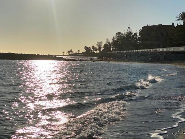 Buenas Noches Palmsea Marbella-Estepona מראה חיצוני תמונה