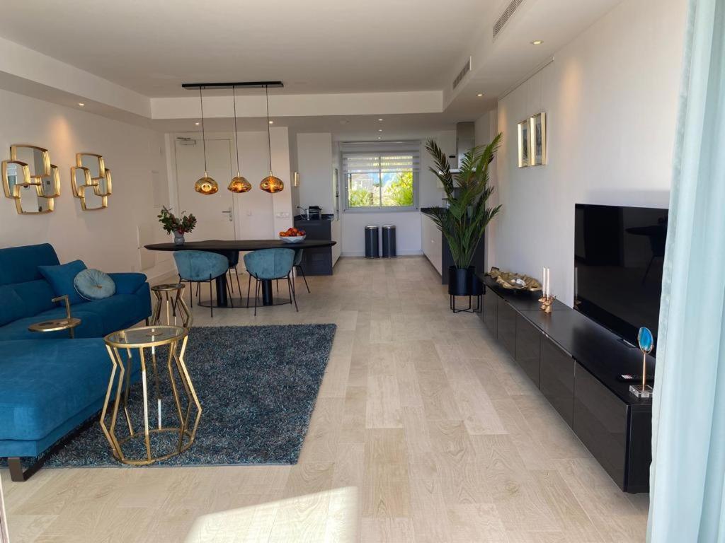 Buenas Noches Palmsea Marbella-Estepona מראה חיצוני תמונה